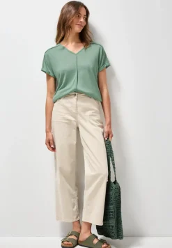 Shirt met decoratieve stiksels