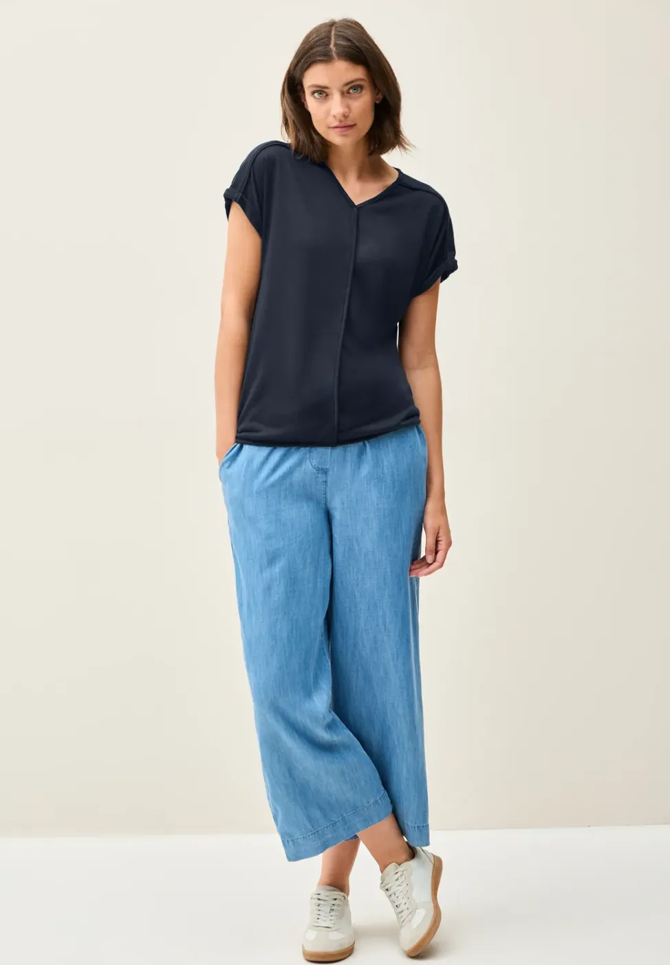 Shirt met decoratieve stiksels