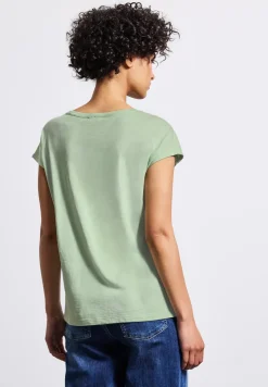 Shirt met decoratieve tape