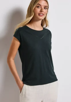 Shirt met decoratieve tape