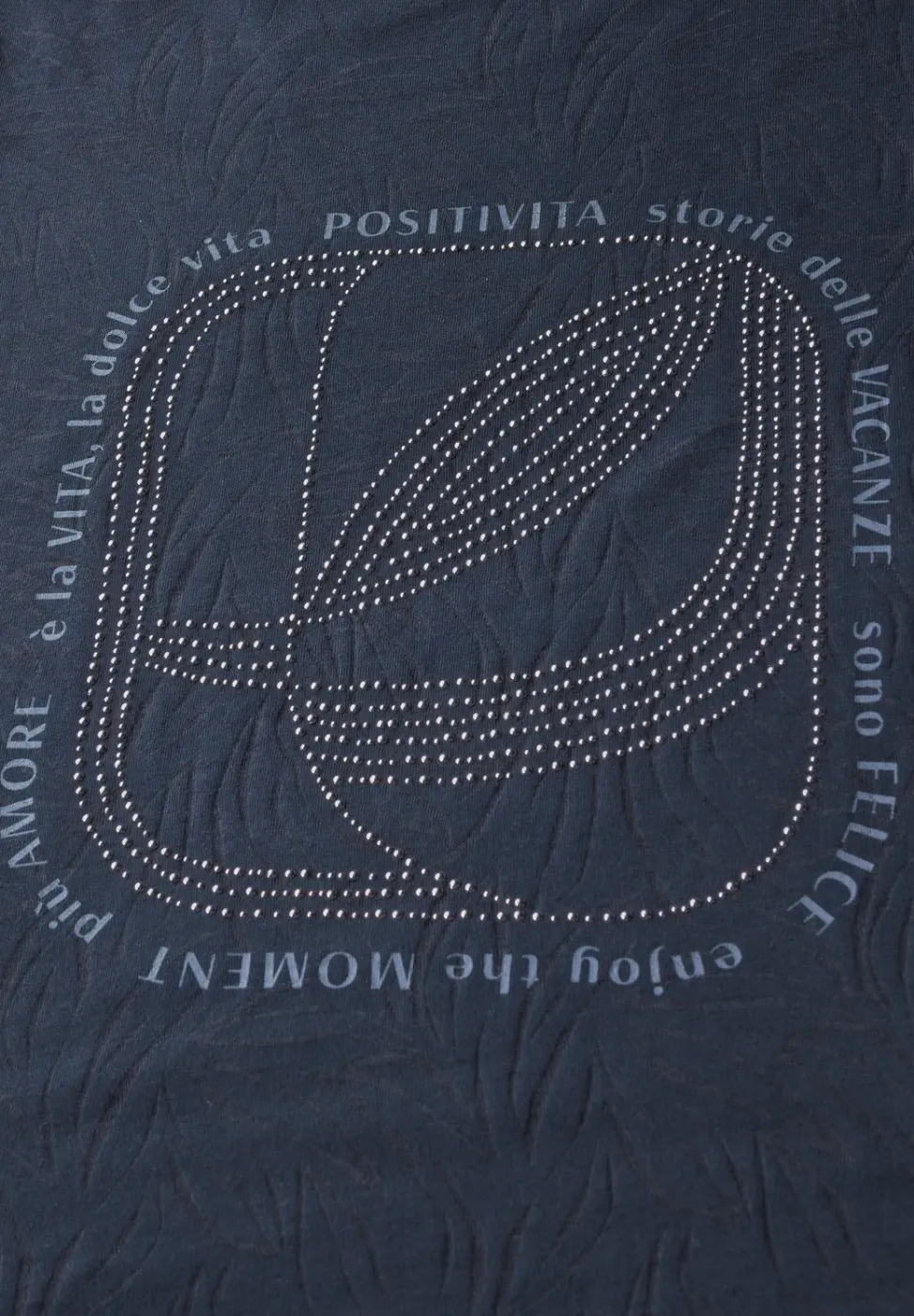 Shirt met edelstenen