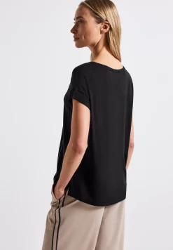 Shirt met fijne lijntjes