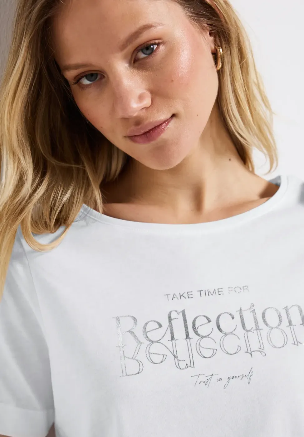 Shirt met folietekst