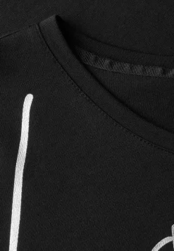 Shirt met folietekst