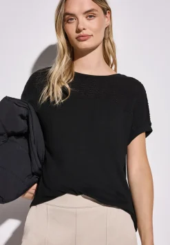 Shirt met gaatjesdetail