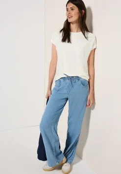 Shirt met geborduurd patroon