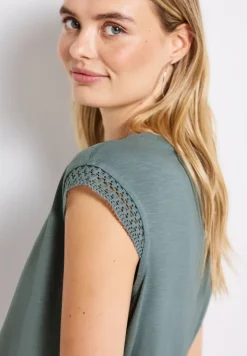 Shirt met gehaakte details
