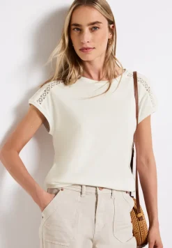 Shirt met gehaakte details