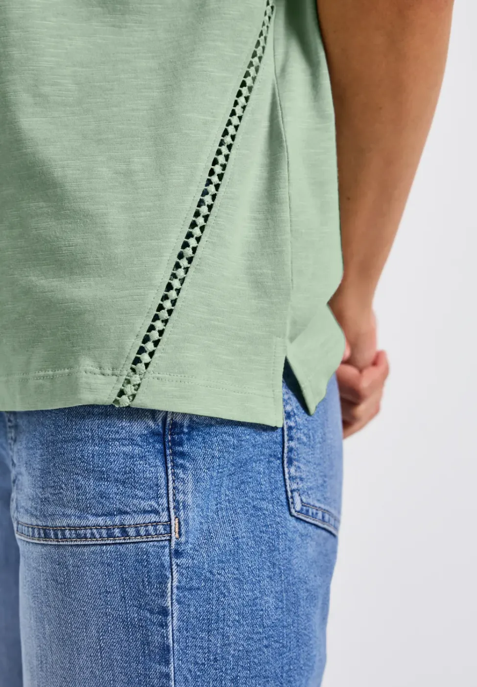 Shirt met gehaakte details