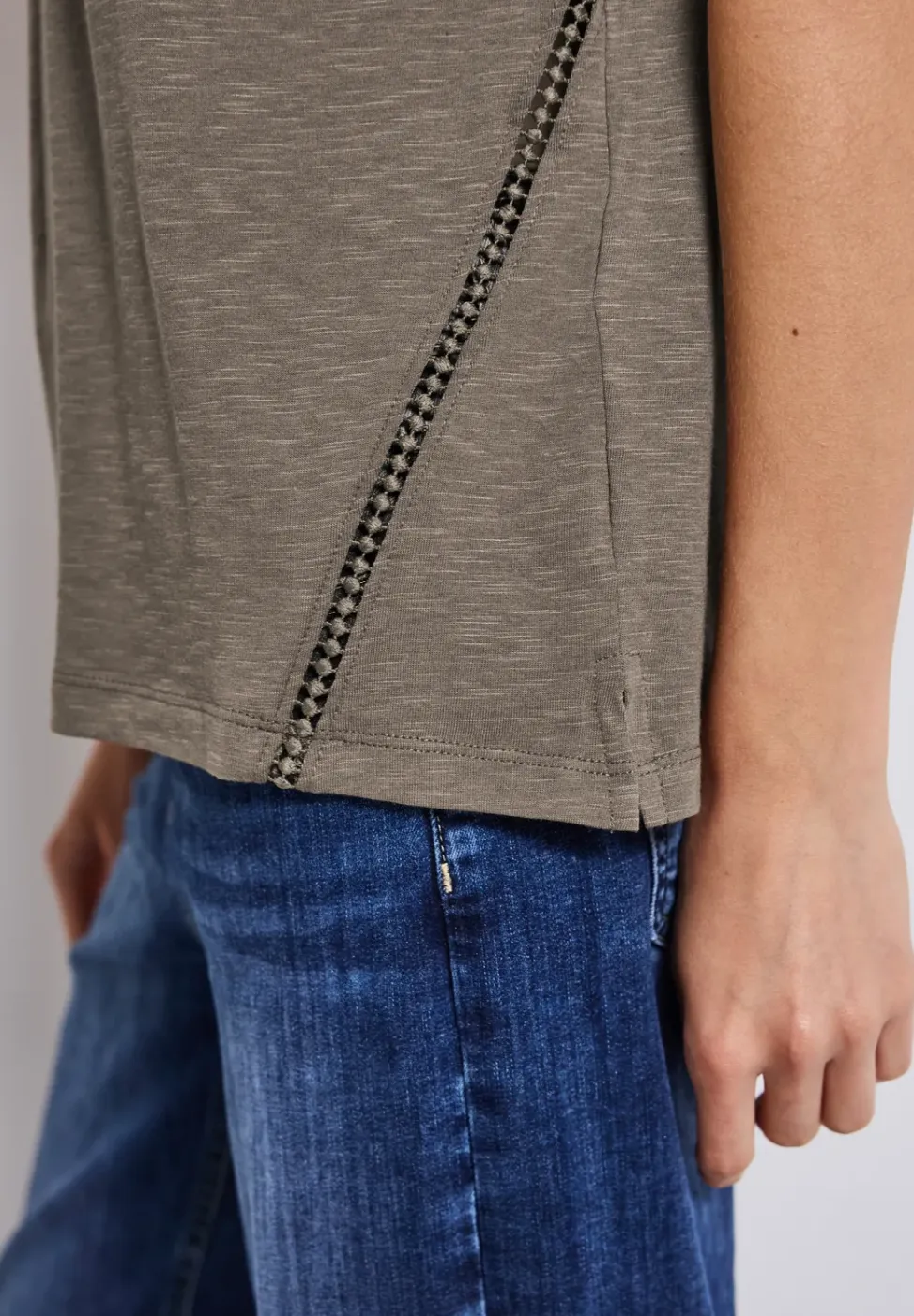 Shirt met gehaakte details