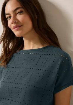 Shirt met geperforeerd patroon