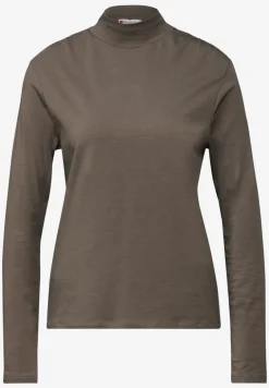 Shirt met gerimpelde schouder