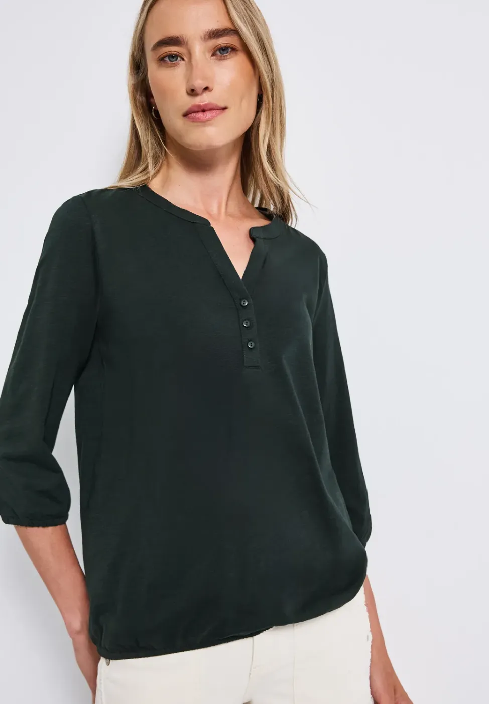 Shirt met gespleten hals