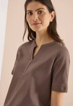Shirt met gespleten hals en haakband