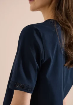 Shirt met gespleten hals en haakband