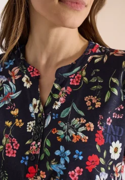 Shirt met gespleten hals en knoopdetails