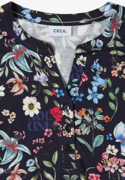 Shirt met gespleten hals en knoopdetails