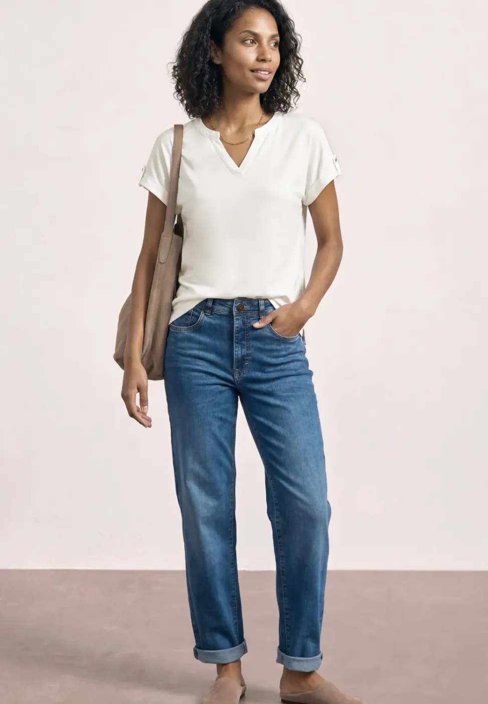 Shirt met gespleten hals en knoopdetails