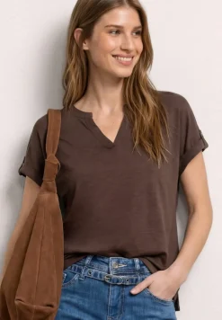 Shirt met gespleten hals en knoopdetails