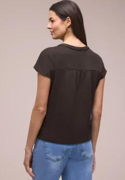 Shirt met gespleten hals in gebreide look