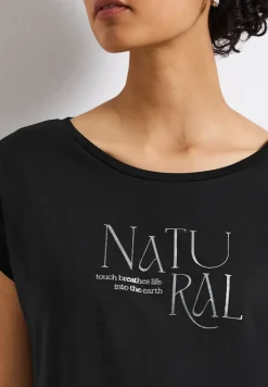Shirt met glitter tekst