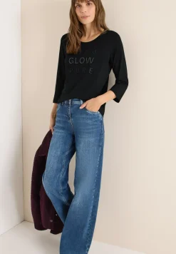 Shirt met glitter tekst