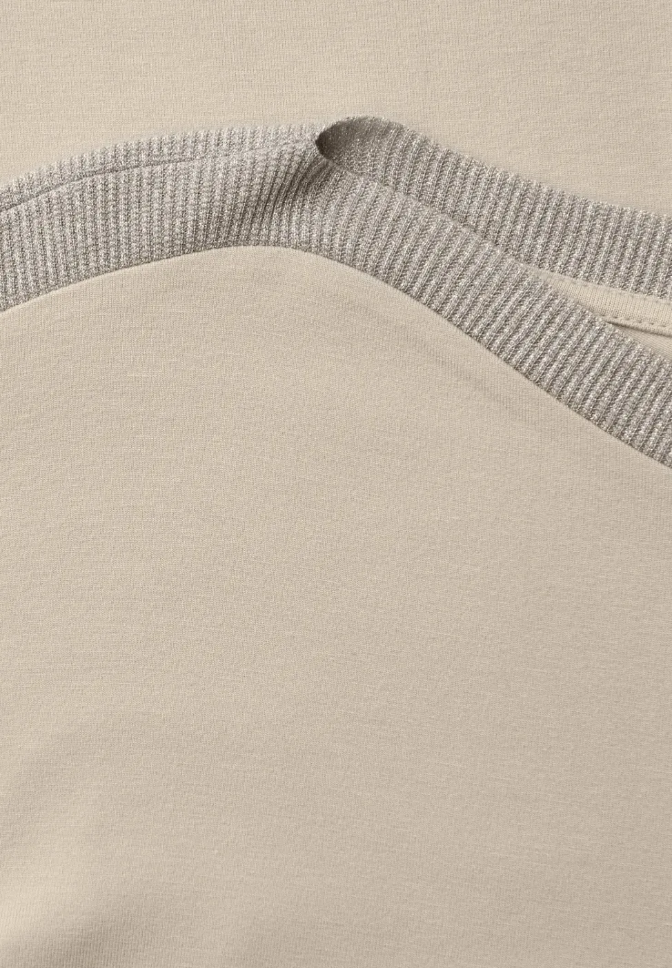 Shirt met hangende schouder en glitter