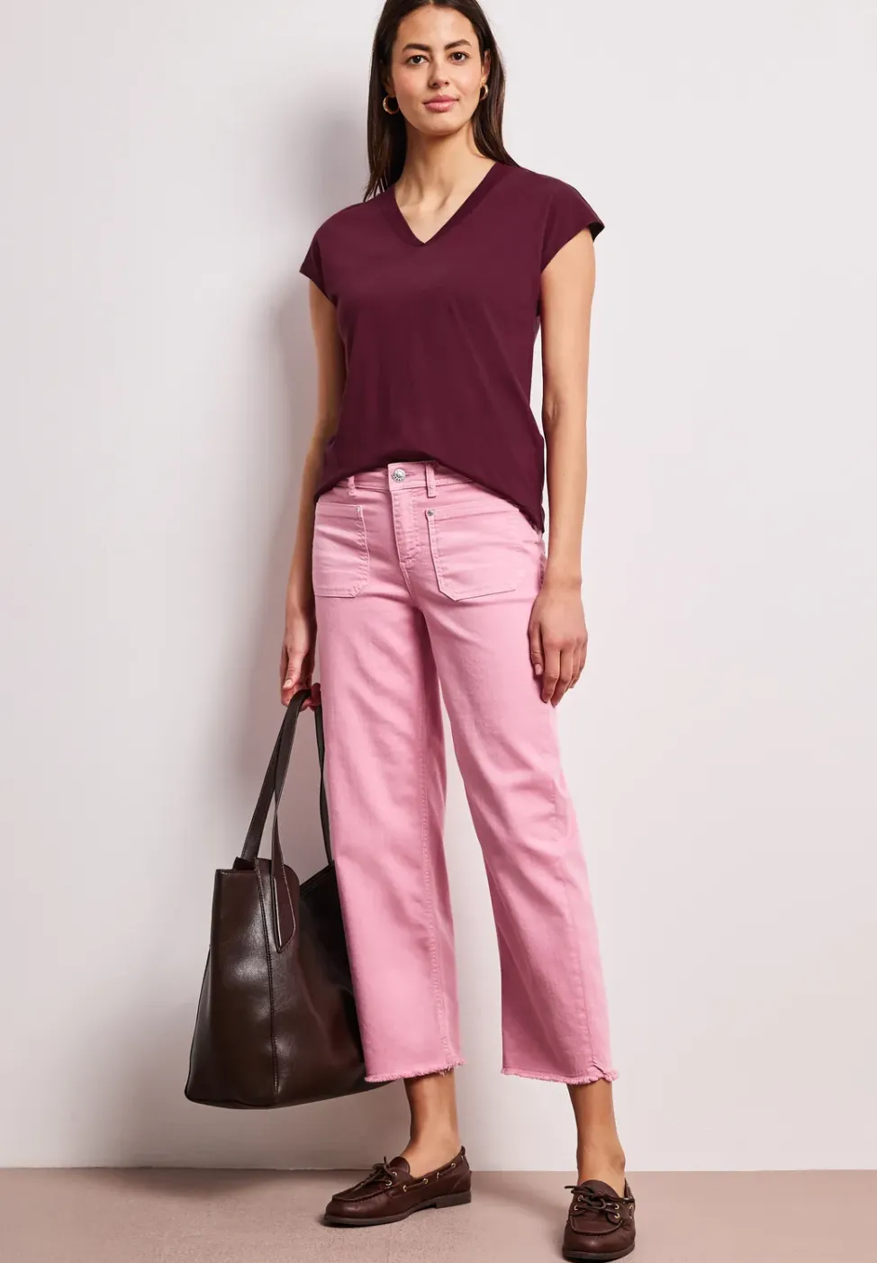 Shirt met hangende schouders en V-hals