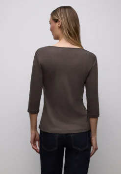Shirt met hartvormige halslijn