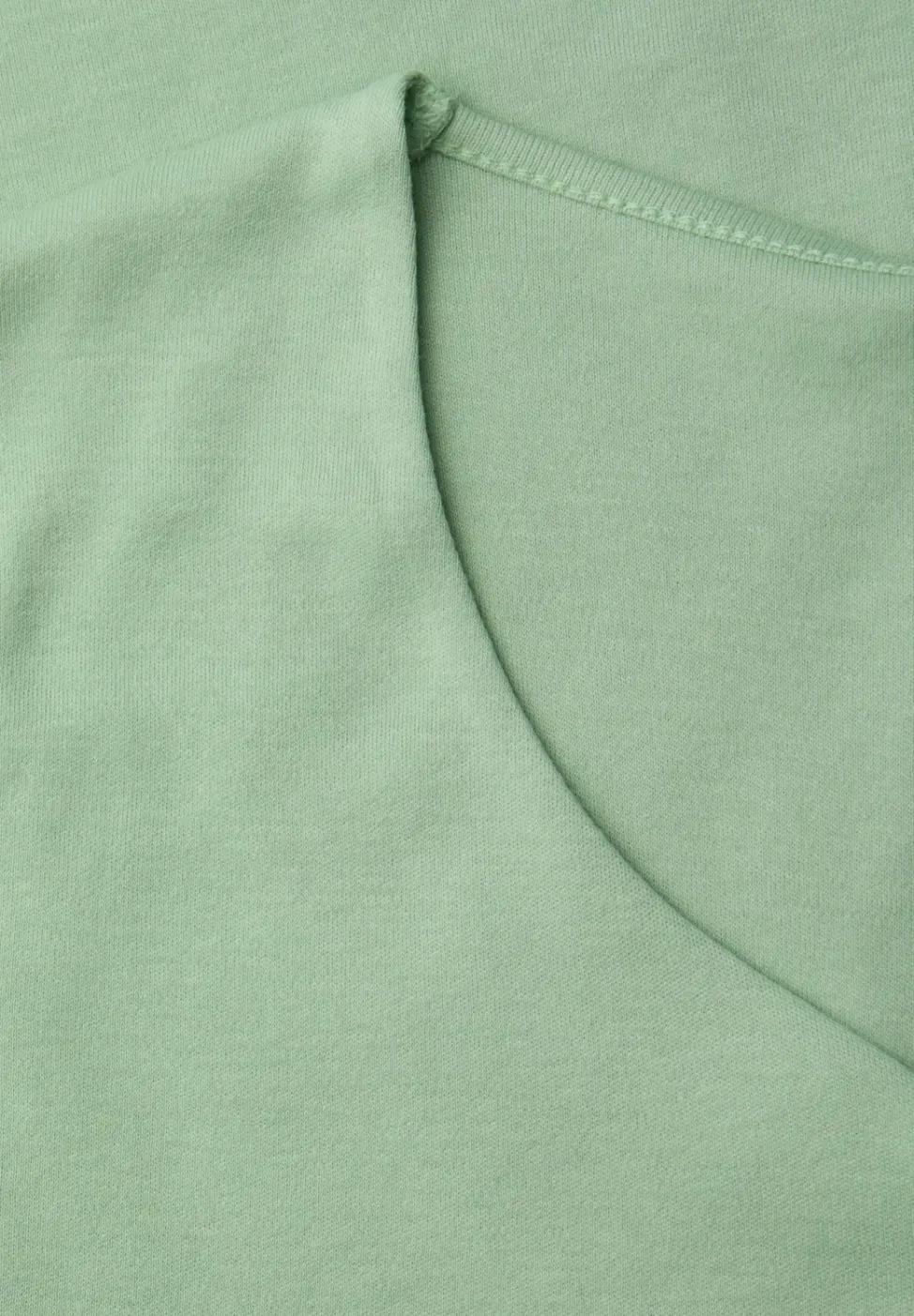 Shirt met hartvormige halslijn