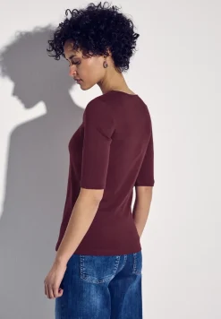 Shirt met hartvormige halslijn