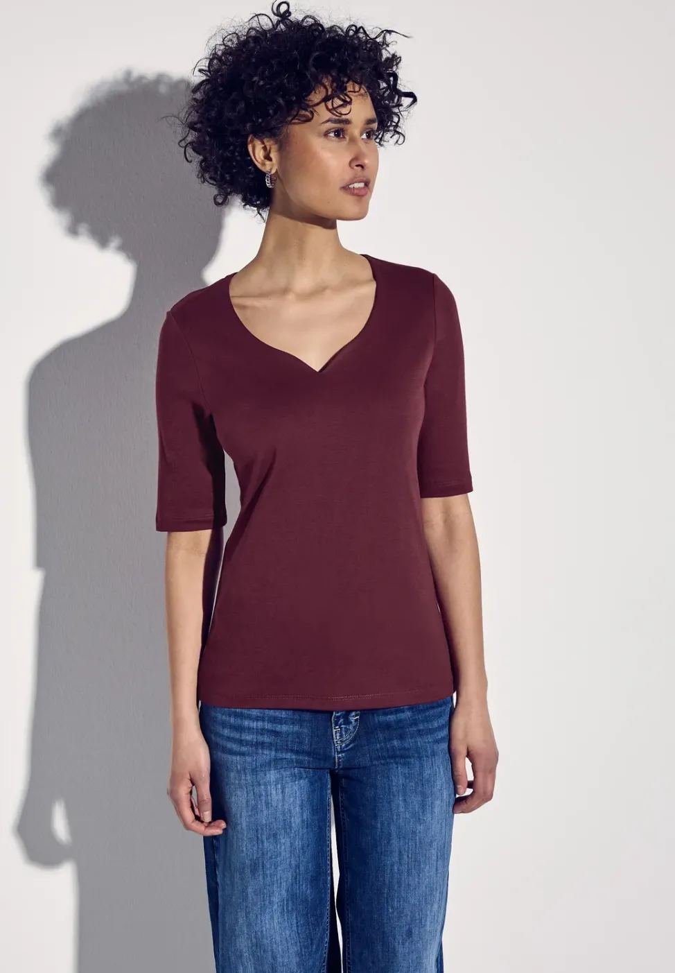 Shirt met hartvormige halslijn