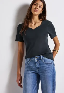 Shirt met hartvormige halslijn