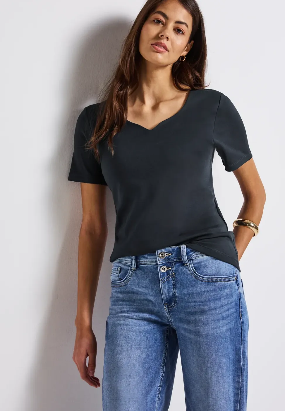 Shirt met hartvormige halslijn