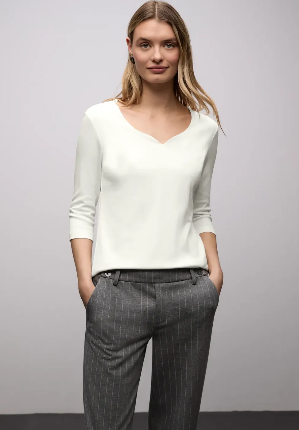 Shirt met hartvormige halslijn