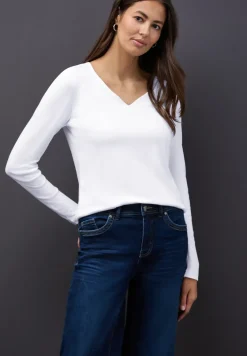 Shirt met hartvormige halslijn