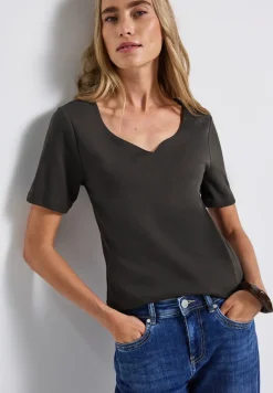 Shirt met hartvormige halslijn