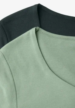 Shirt met hartvormige halslijn in een pak van 2