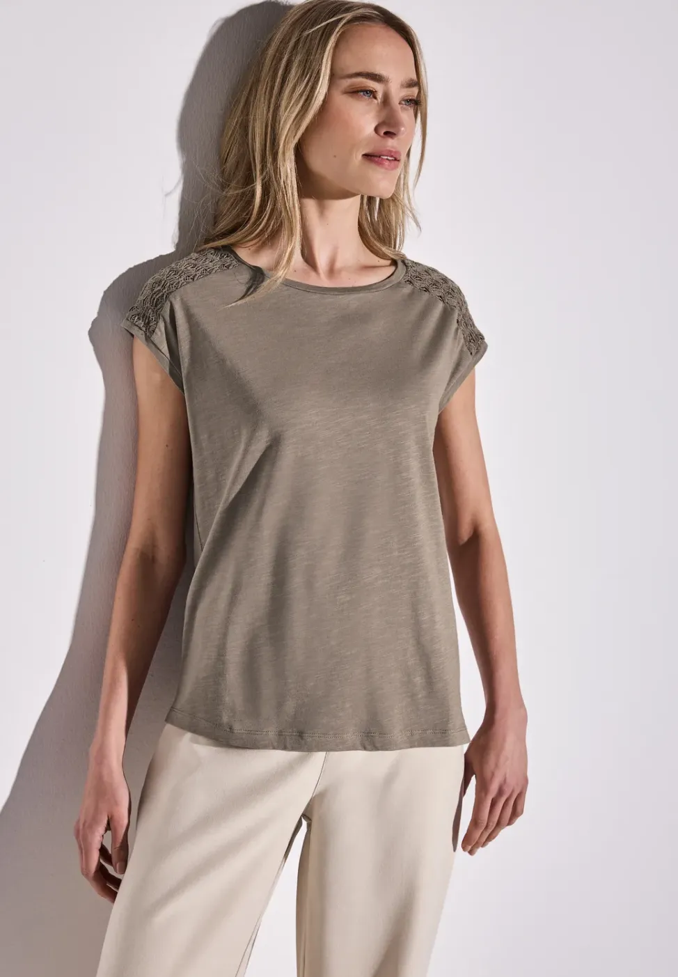 Shirt met kantdetail