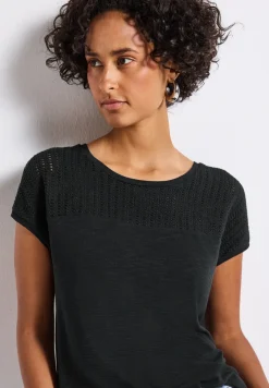 Shirt met kanten details