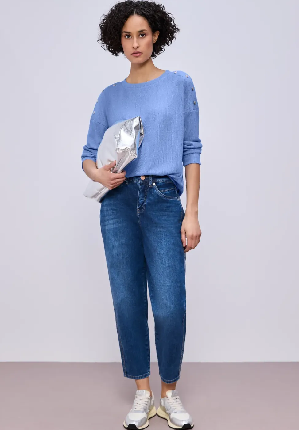 Shirt met knoopdetail