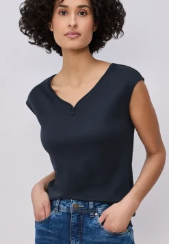 Shirt met knoopdetail