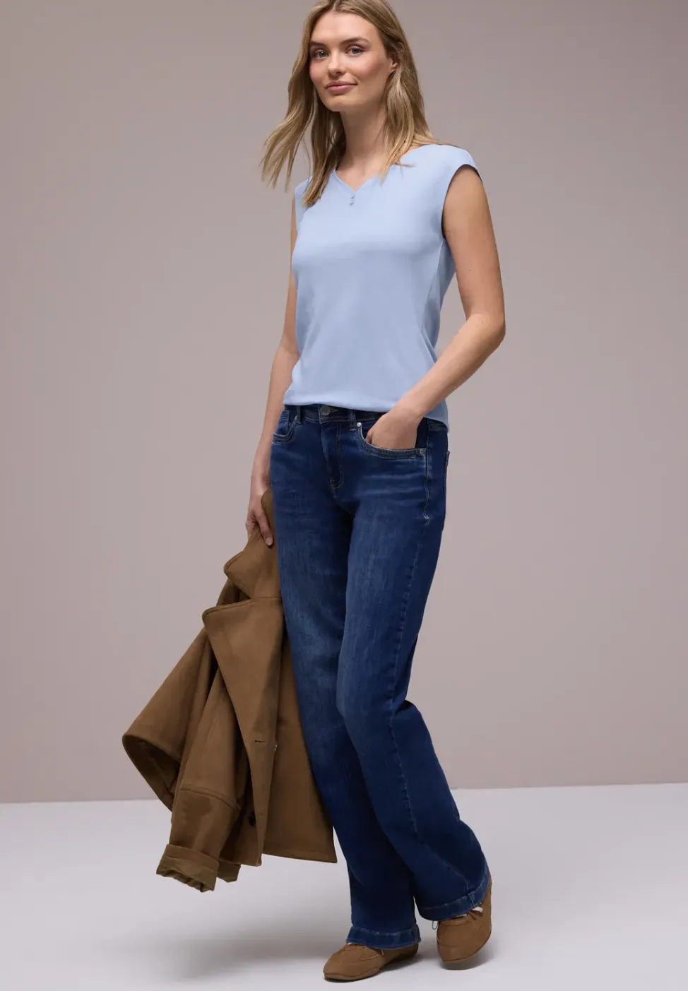 Shirt met knoopdetail