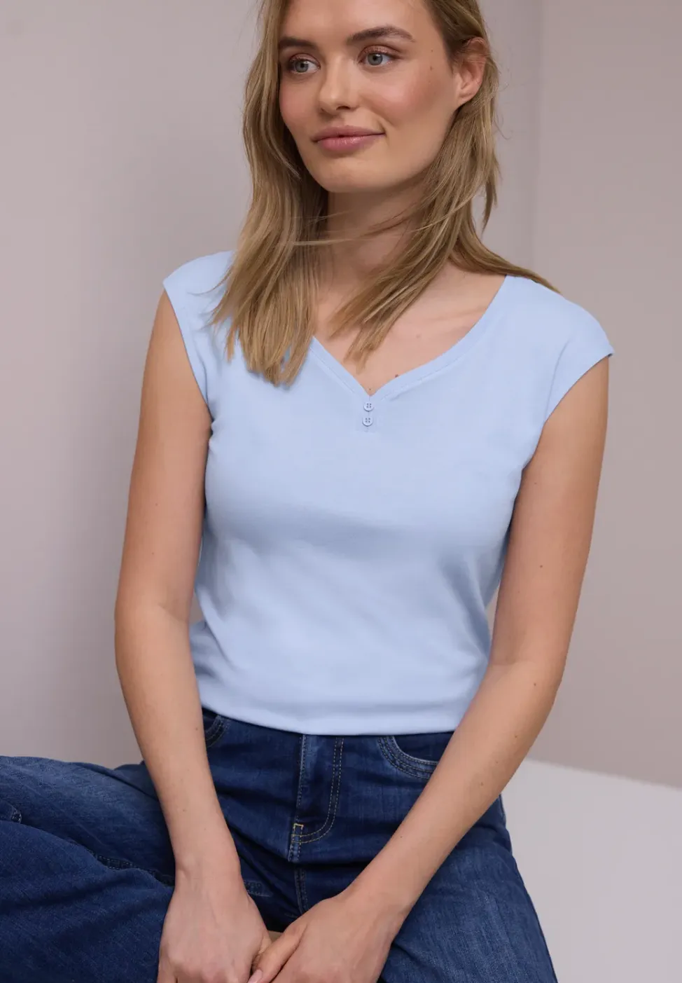 Shirt met knoopdetail