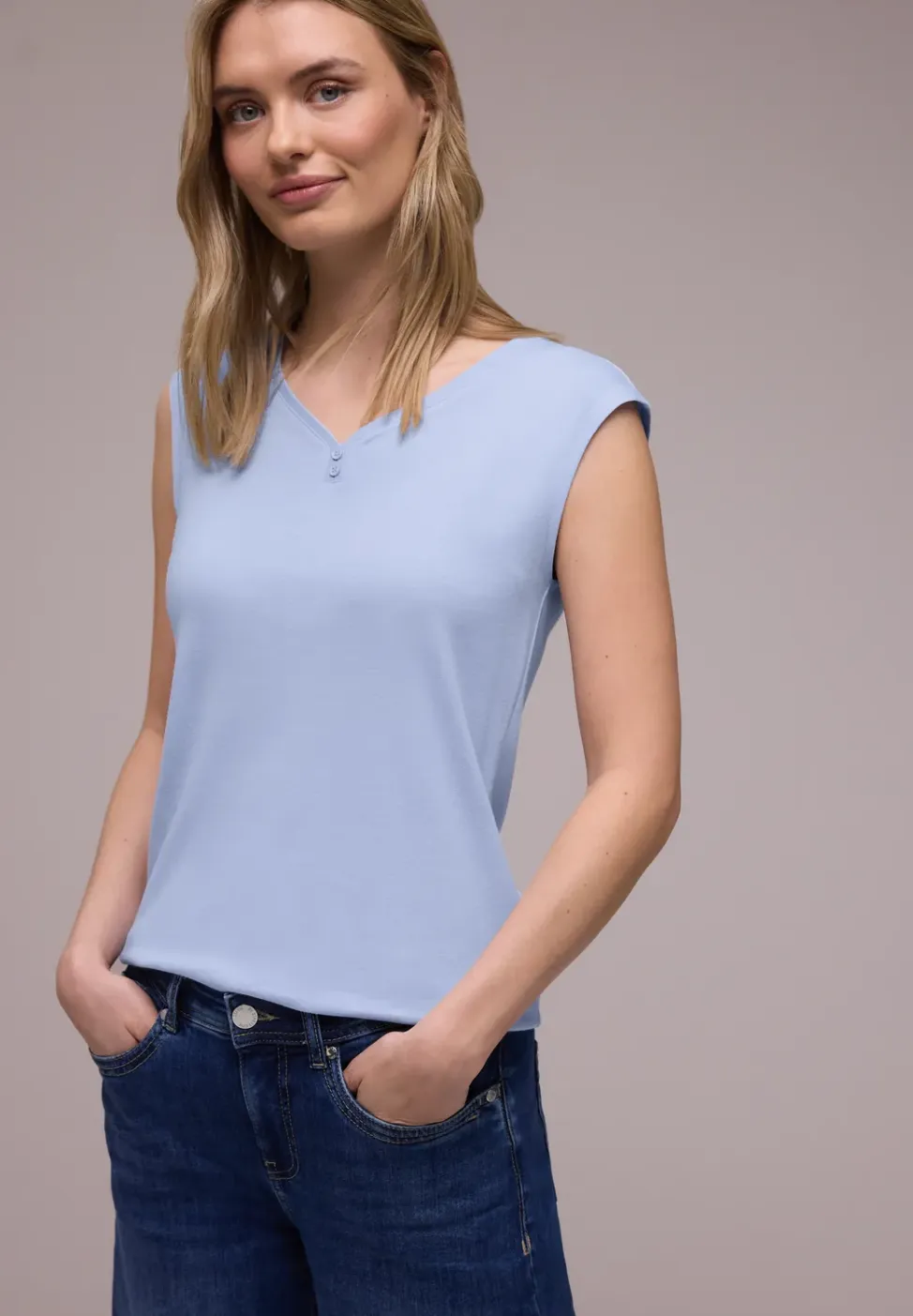 Shirt met knoopdetail