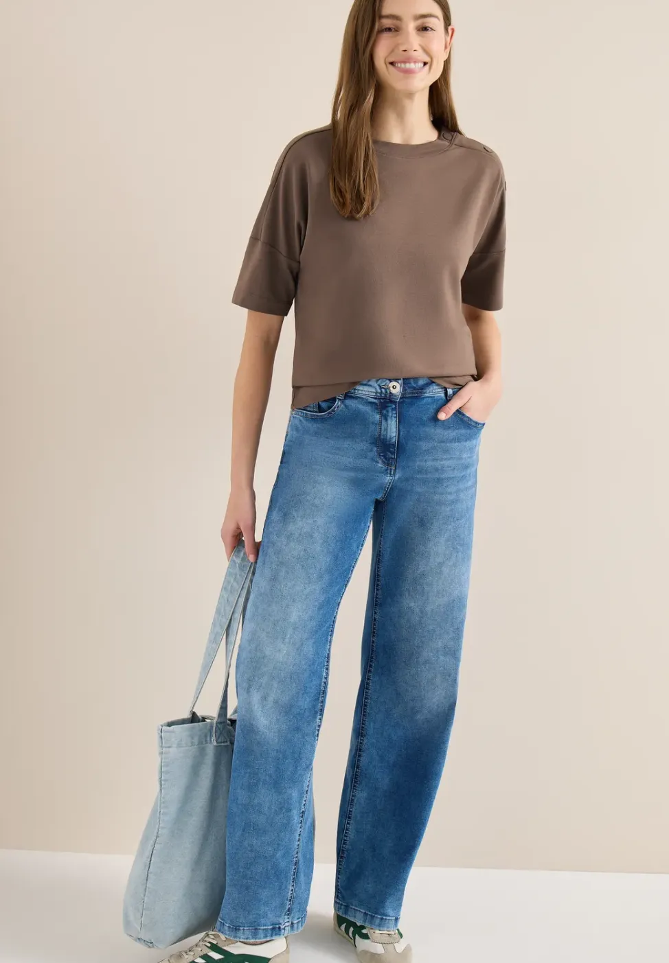 Shirt met knoopdetail