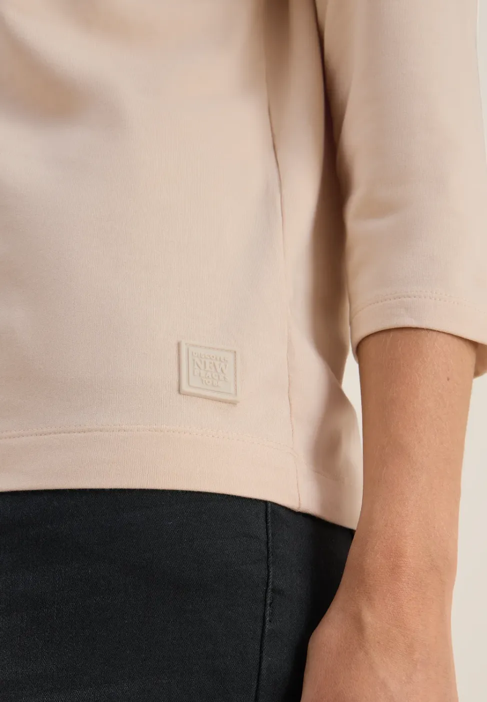 Shirt met knoopdetail