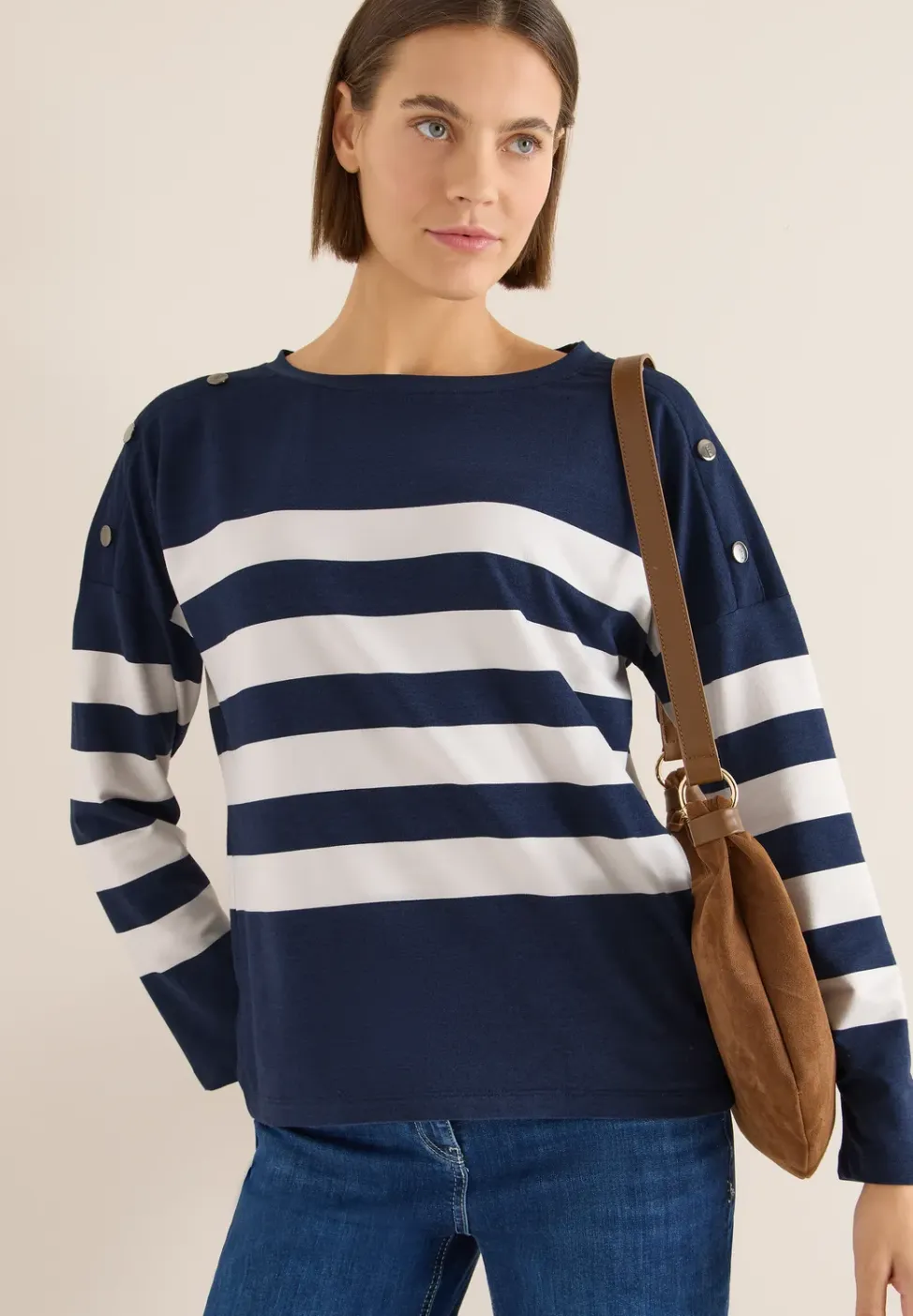 Shirt met knoopdetail