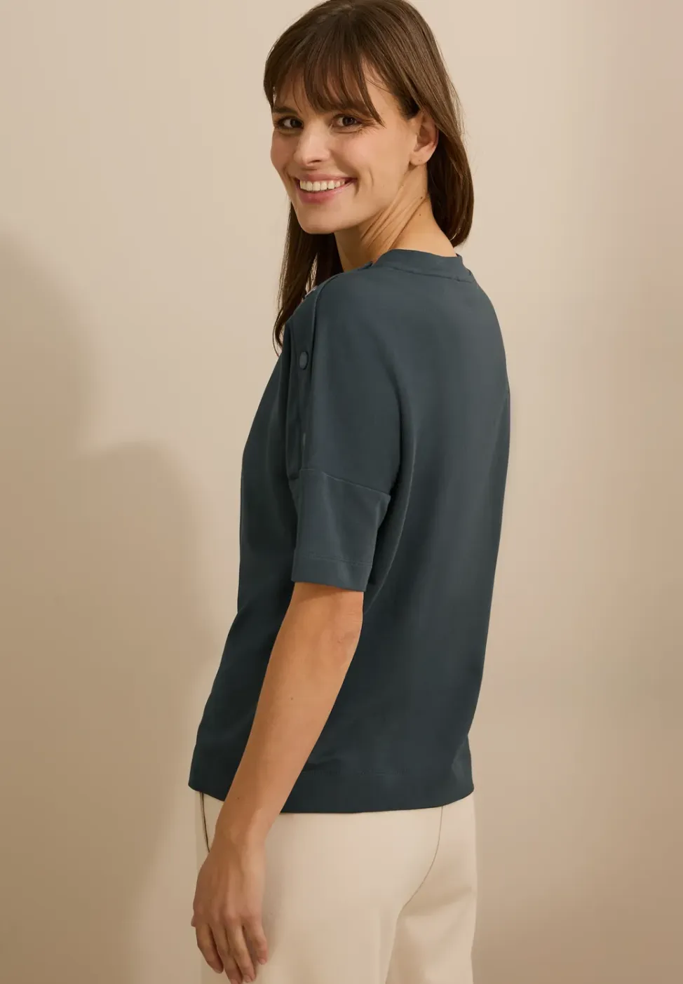 Shirt met knoopdetail