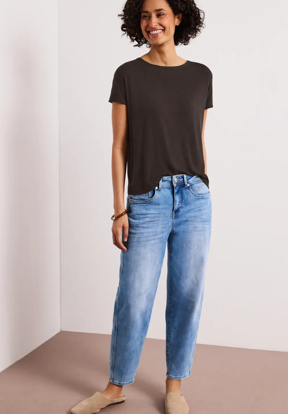 Shirt met korte mouwen en boothals